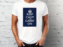 štampa na beloj majici sa natpisom keep calm
